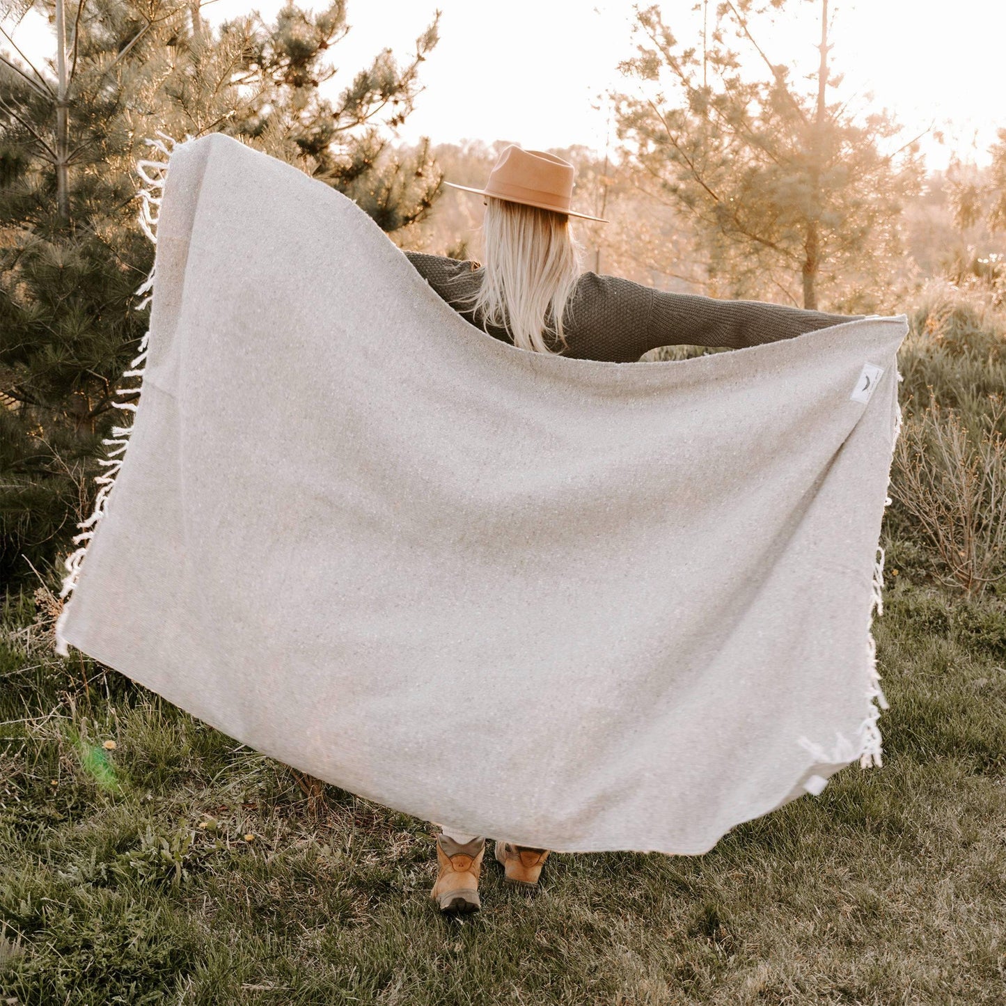 Huntington Blanket - Trek Light