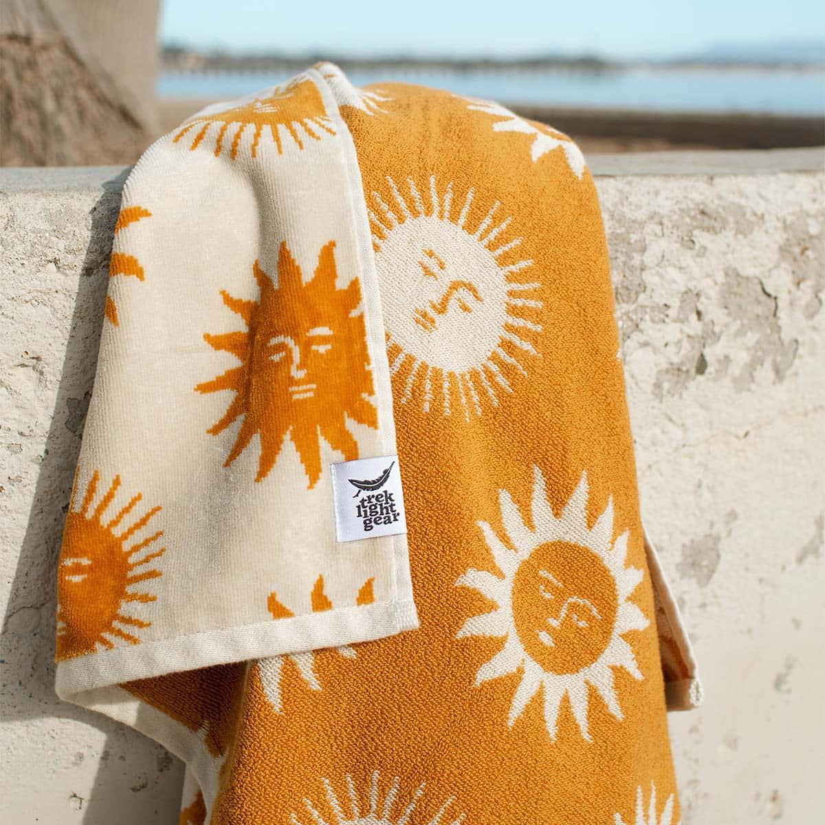 Sunny Bath Towel - Trek Light