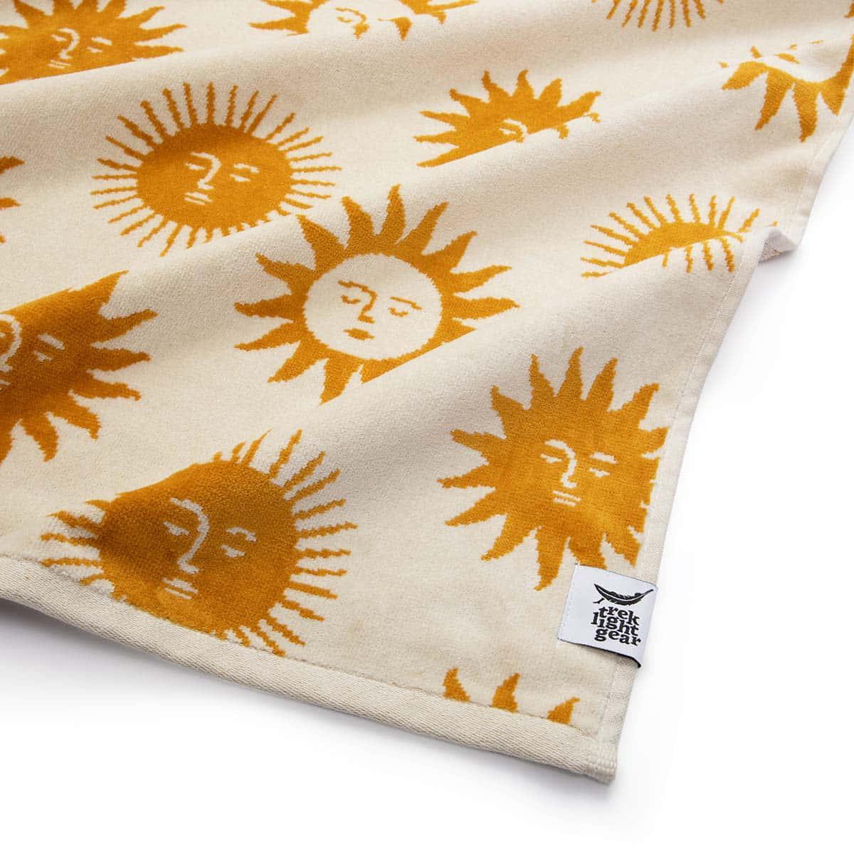 Sunny Bath Towel - Trek Light